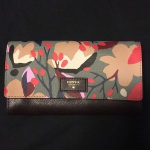 Pretty Clutch Wallet